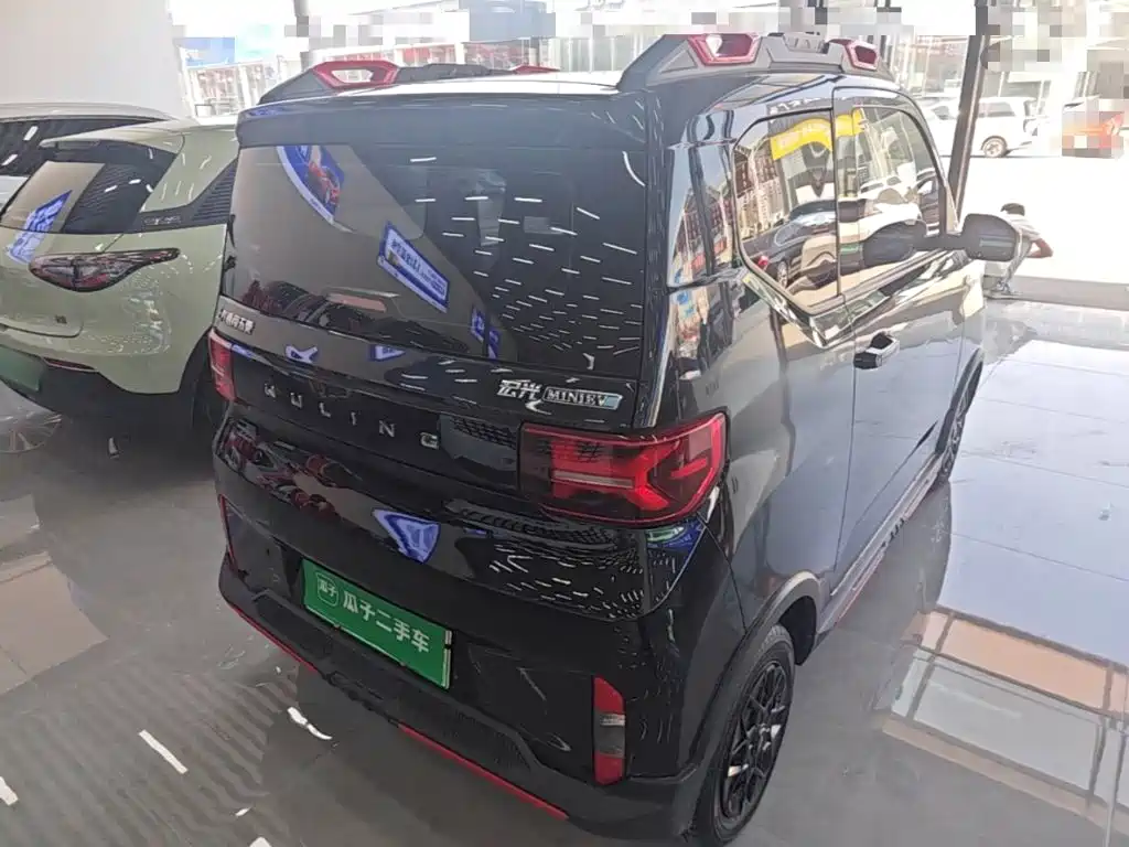 Wuling MINIEV — фото 7