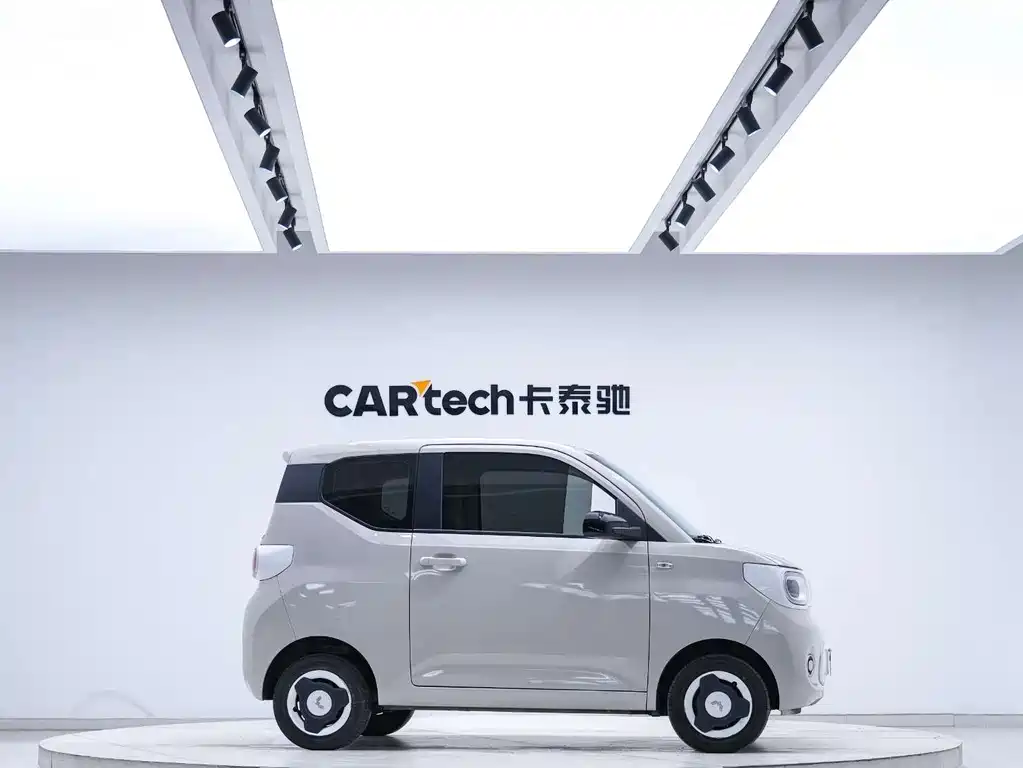 Wuling MINIEV — фото 2