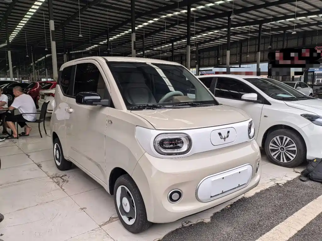 Wuling MINIEV — фото 4