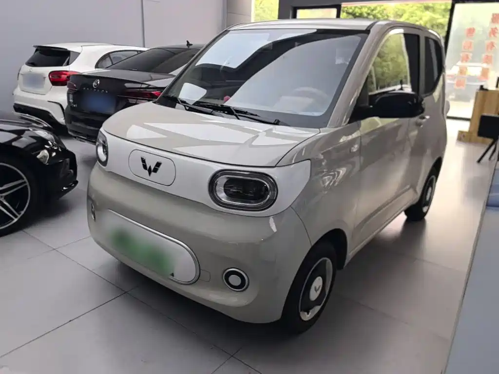Wuling MINIEV — фото 2
