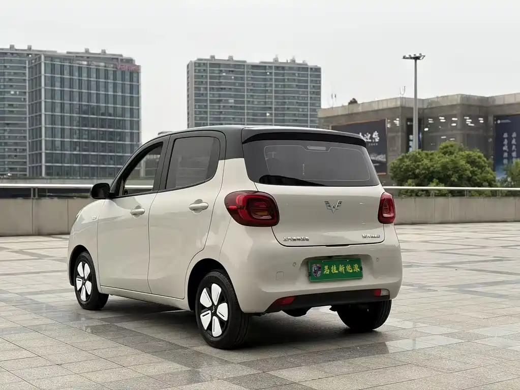 Wuling MINIEV — фото 8