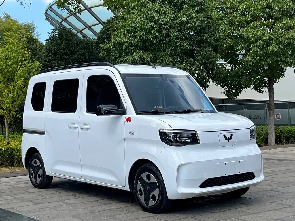 Wuling Zhiguang EV — фото 3