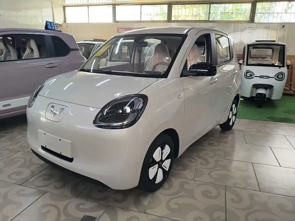 Wuling MINIEV — фото 2