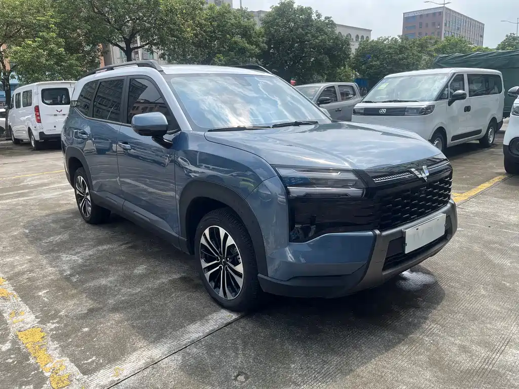 Wuling Xingguang 560 New Energy — фото 3