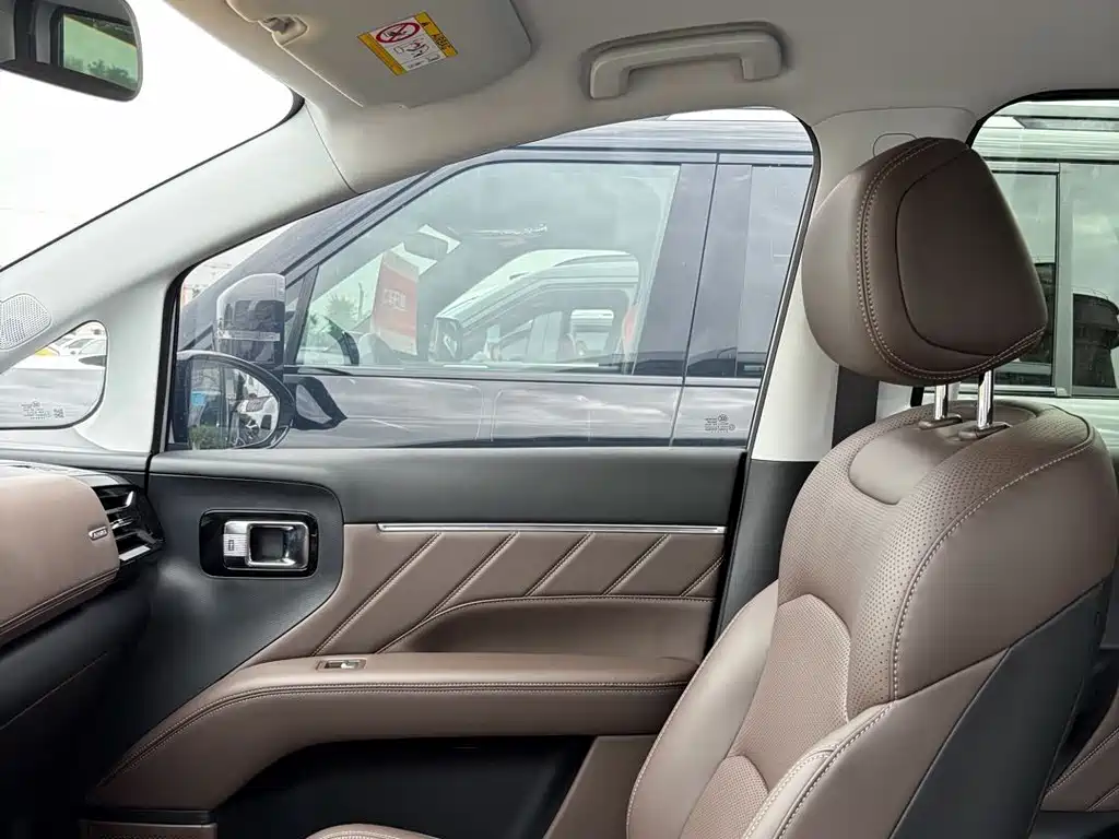 Wuling Xingguang 730 New Energy — фото 7