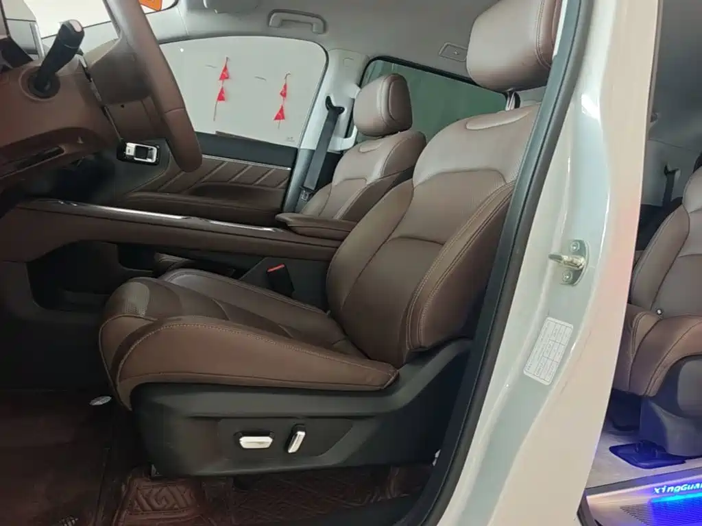 Wuling Xingguang 730 New Energy — фото 15