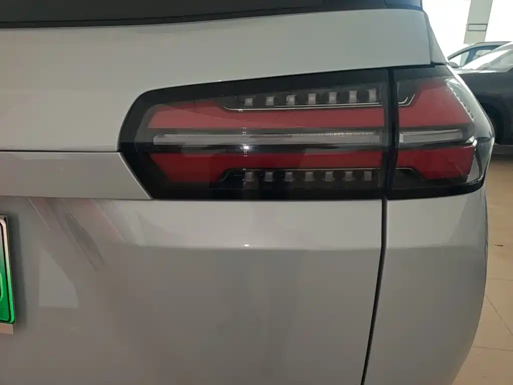 Wuling Xingguang 730 New Energy — фото 8