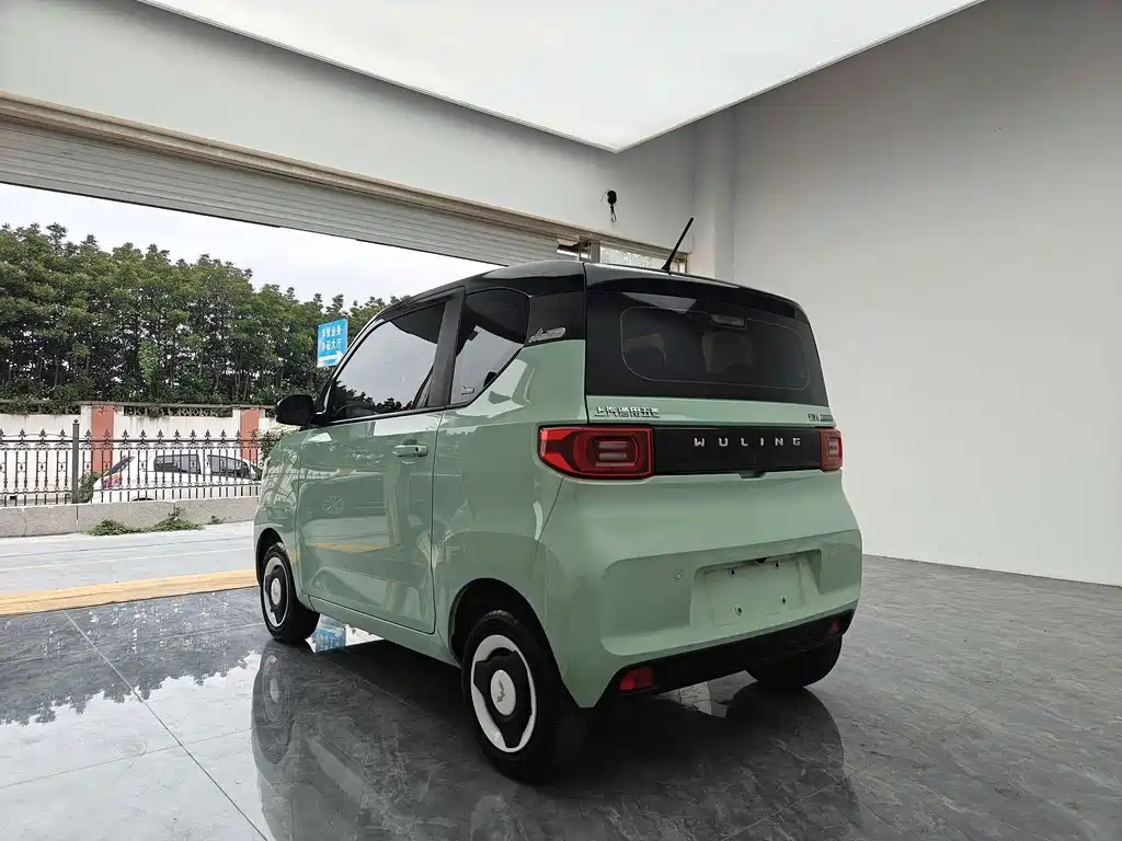 Wuling MINIEV — фото 4