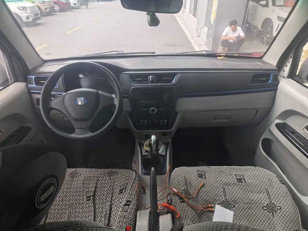 Yuan Cheng Yuan Cheng E5 — фото 9