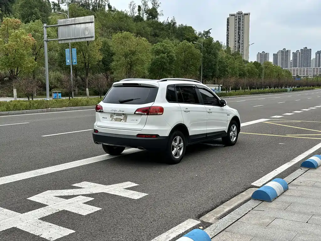 Zotye X5 — фото 4