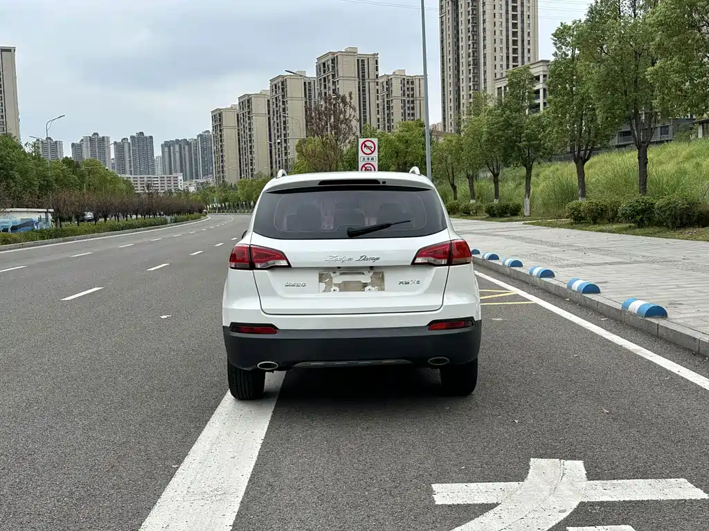 Zotye X5 — фото 7