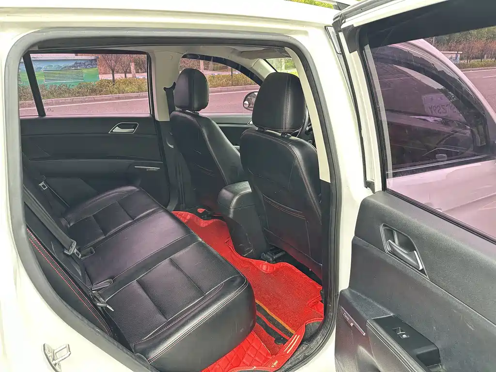 Zotye X5 — фото 10