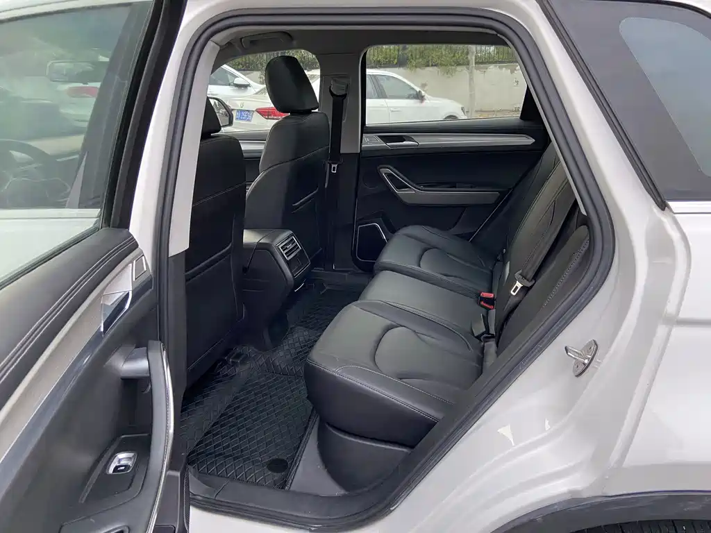 Zotye X7 — фото 9