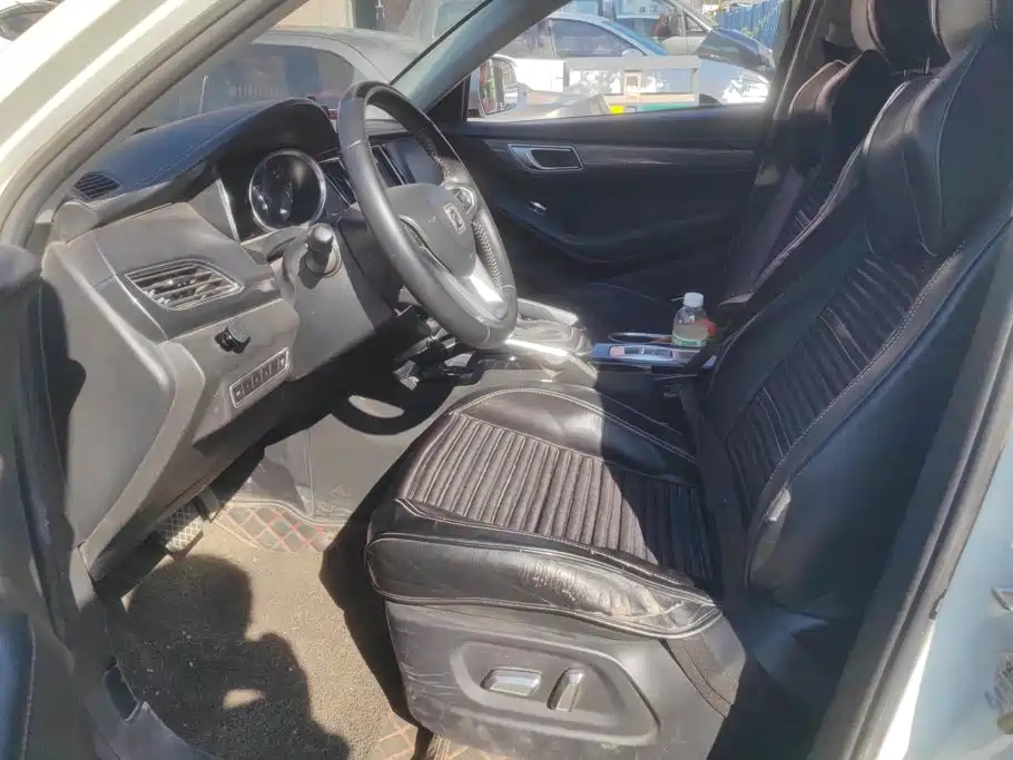 Zotye Zotye SR7 — фото 9