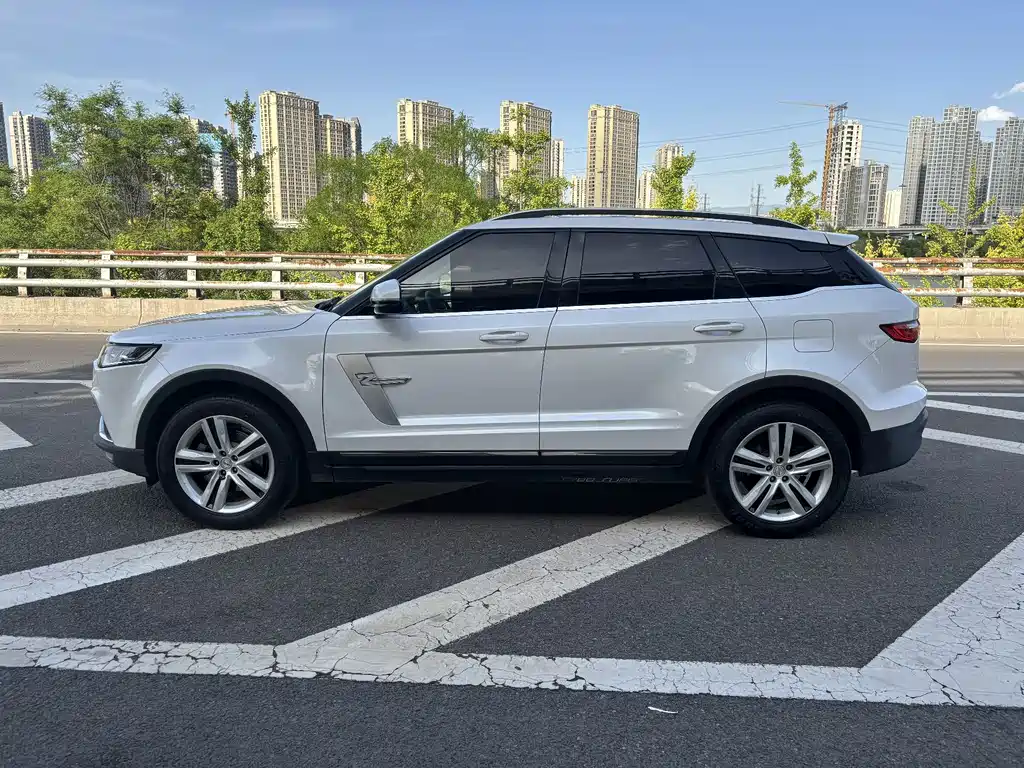 Zotye Zotye T700 — фото 10