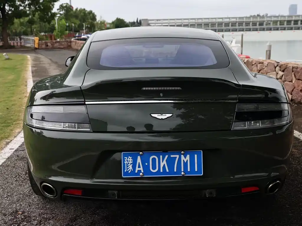Aston Martin Rapide — фото 4