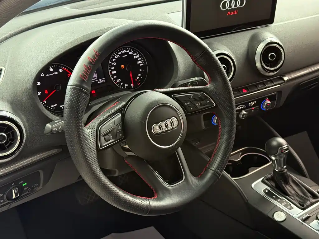 Audi A3 — фото 8