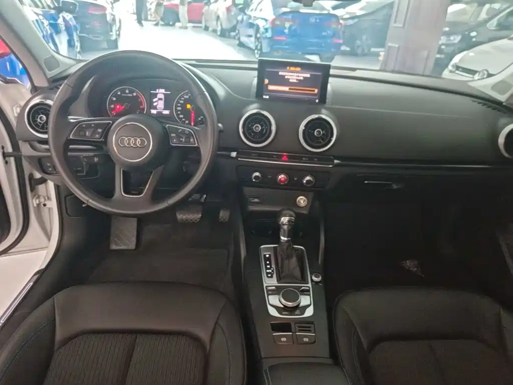 Audi A3 — фото 10