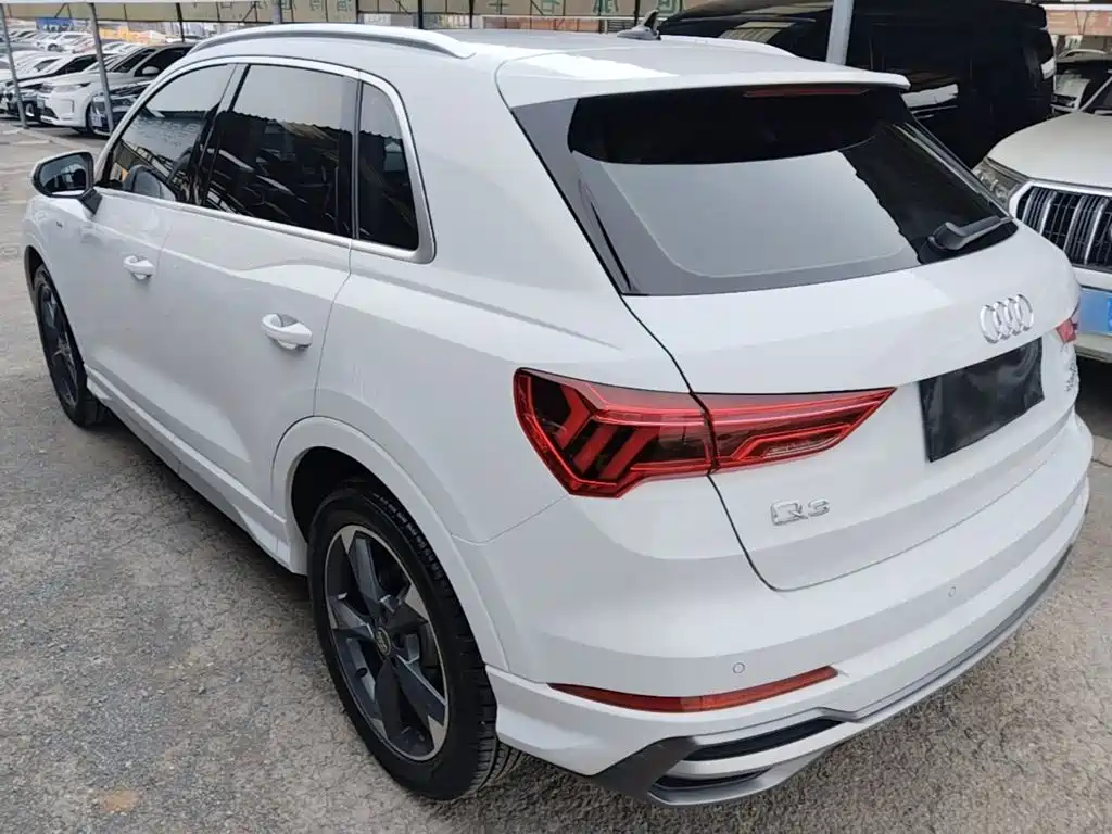 Audi Q3 — фото 5