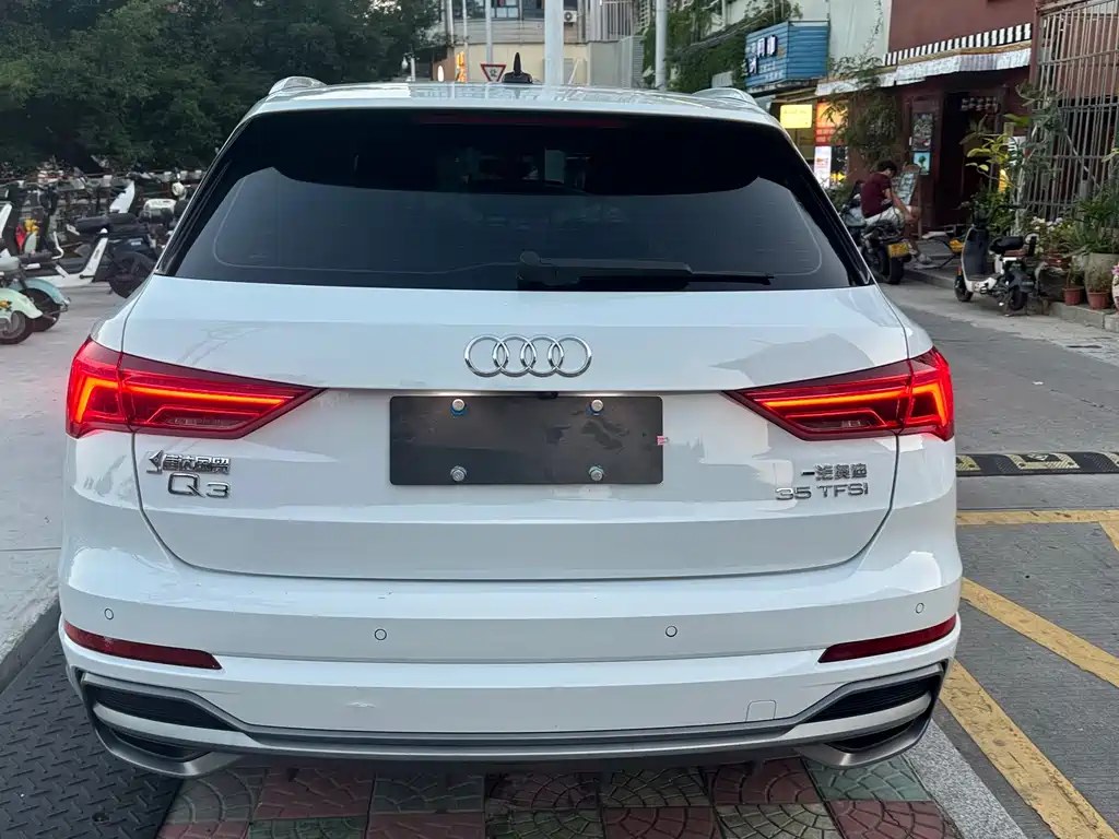 Audi Q3 — фото 4
