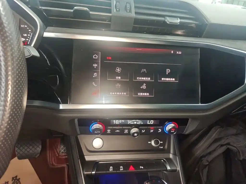 Audi Q3 Sportback — фото 13