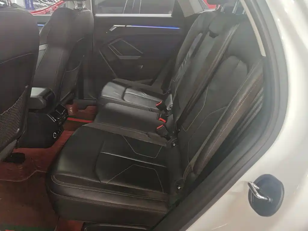 Audi Q3 Sportback — фото 17