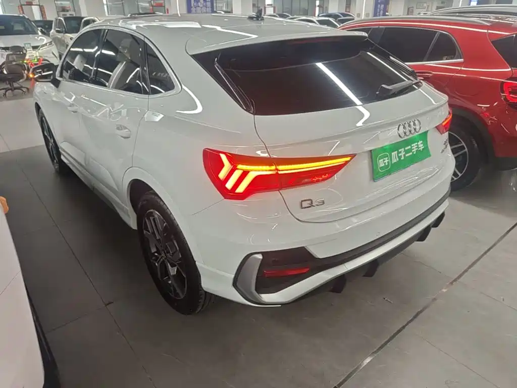 Audi Q3 Sportback — фото 5
