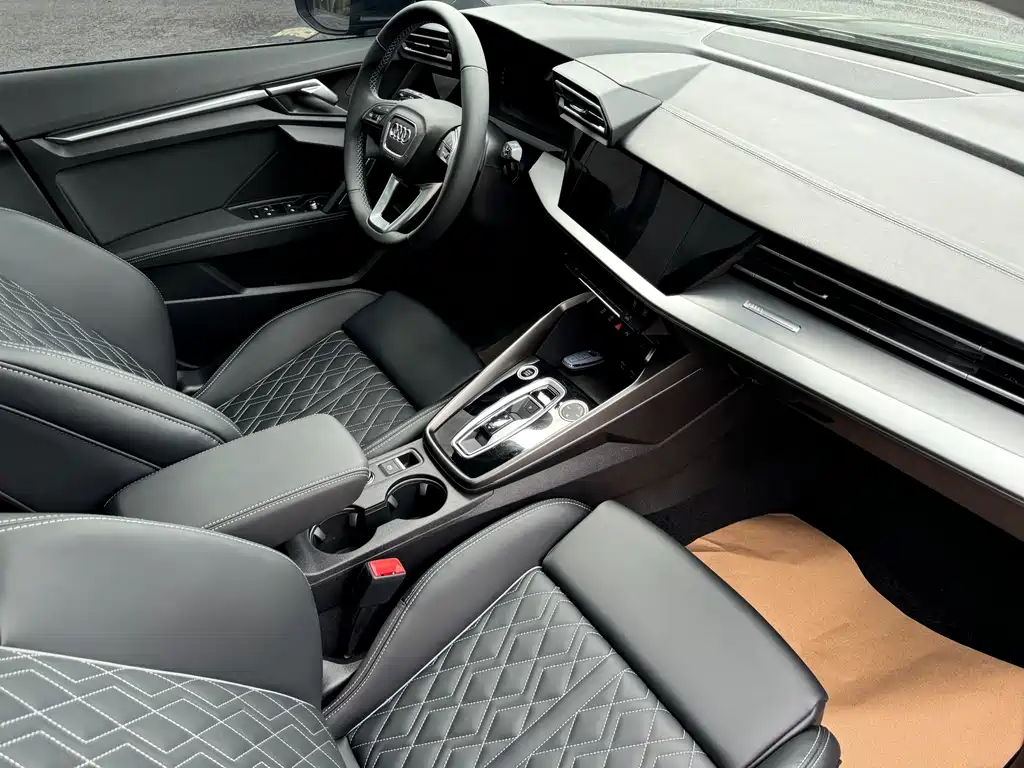 Audi A3 — фото 11