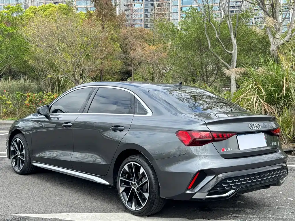 Audi A3 — фото 17