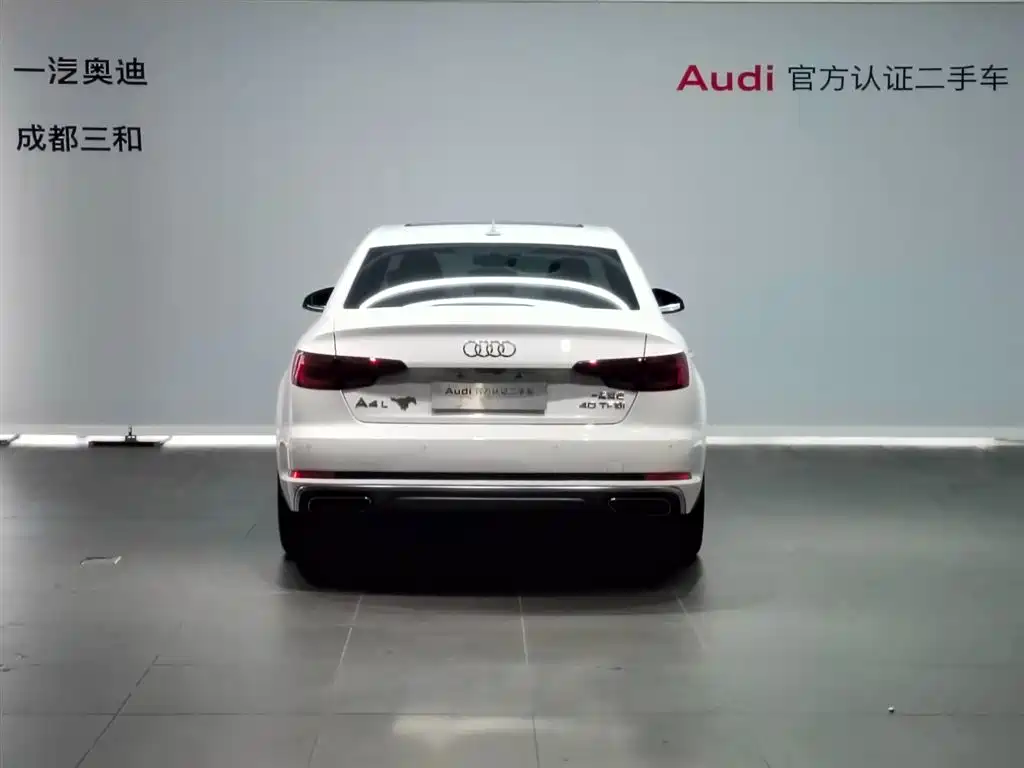 Audi A4L — фото 5