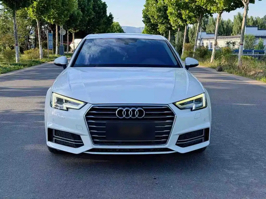 Audi A4L — фото 3