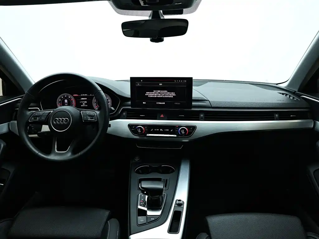 Audi A4L — фото 15