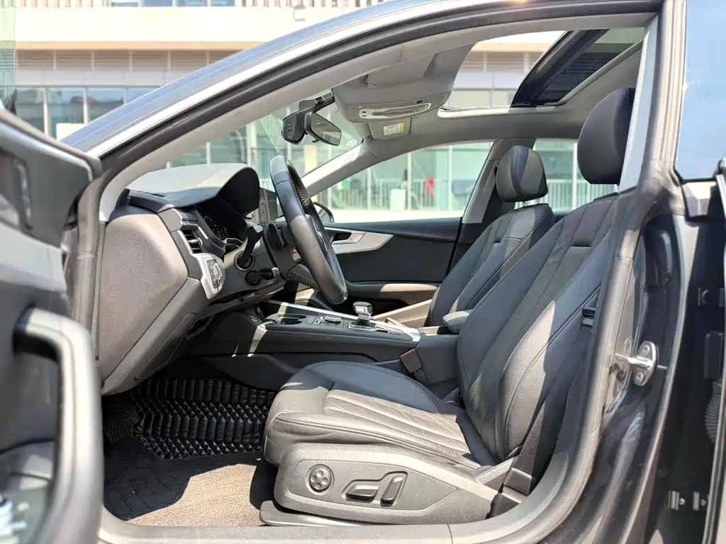 Audi A5 (Import) — фото 3