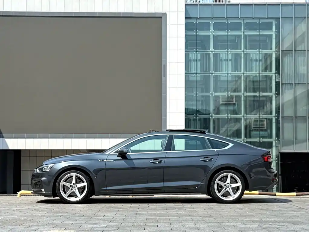 Audi A5 (Import) — фото 8