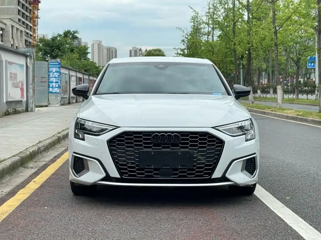 Audi A3 — фото 2