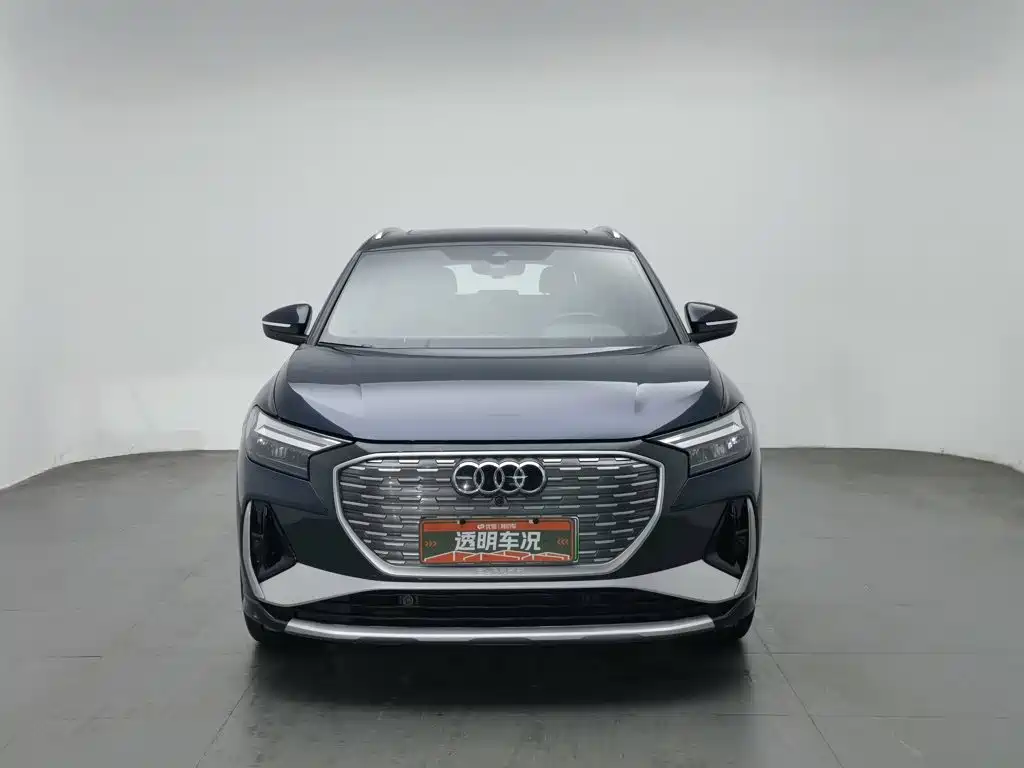 Audi Q4 e-tron — фото 3