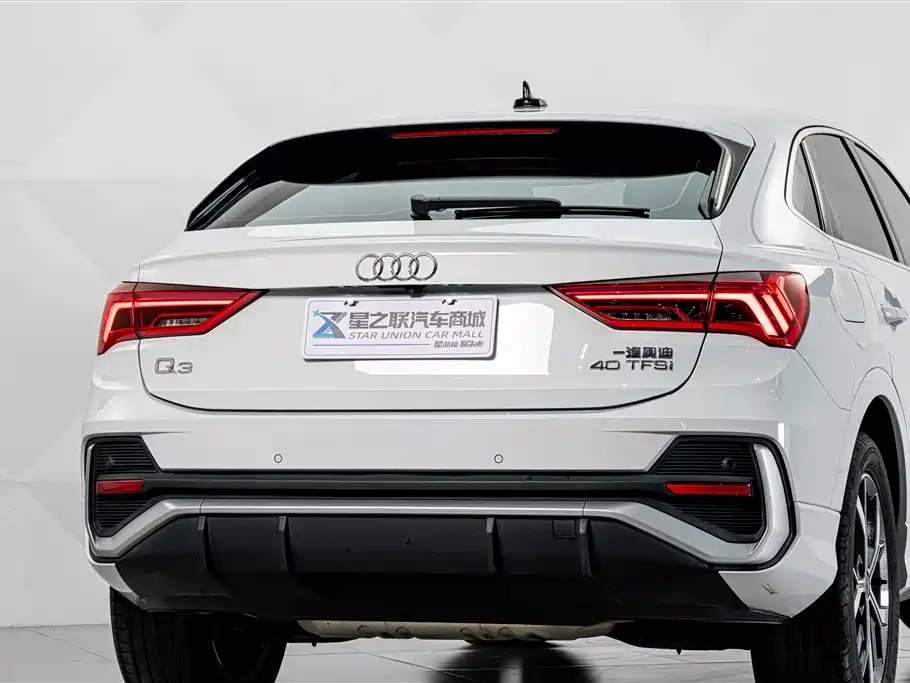 Audi Q3 Sportback — фото 7