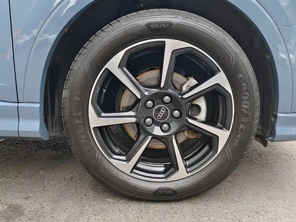 Audi Q3 Sportback — фото 19