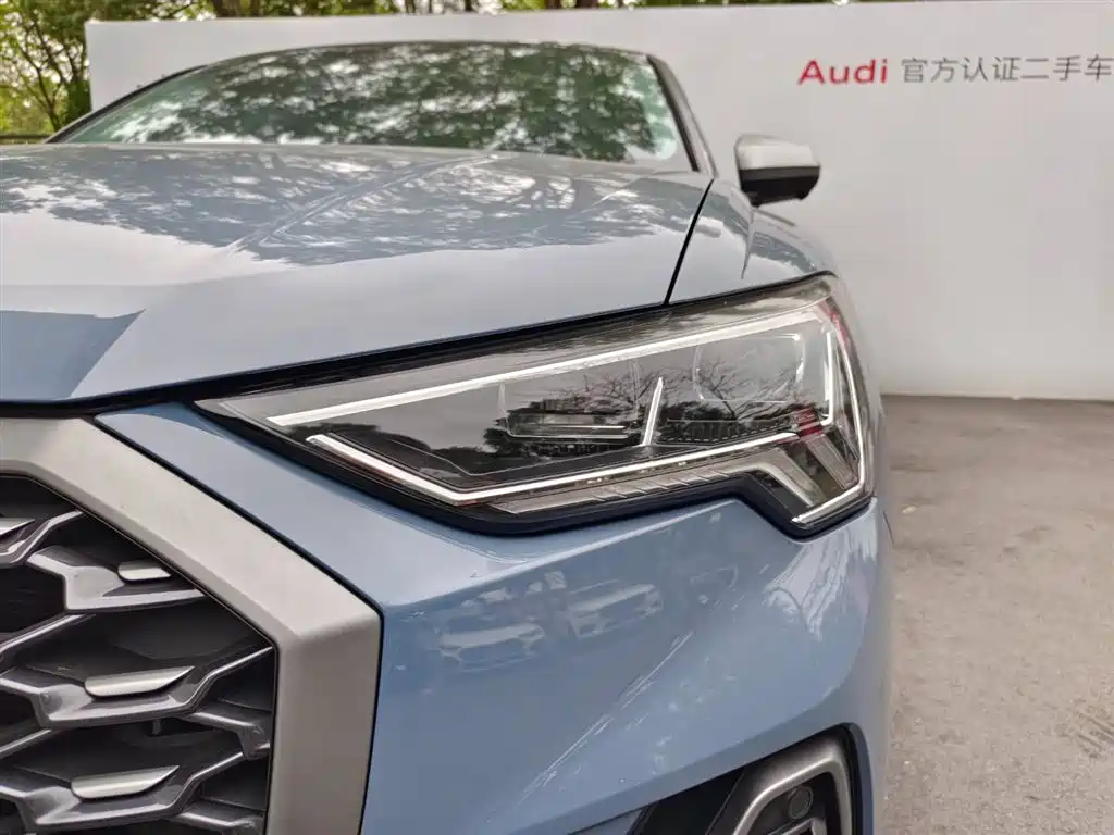 Audi Q3 Sportback — фото 20
