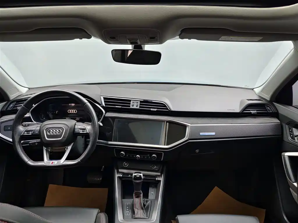 Audi Q3 Sportback — фото 7