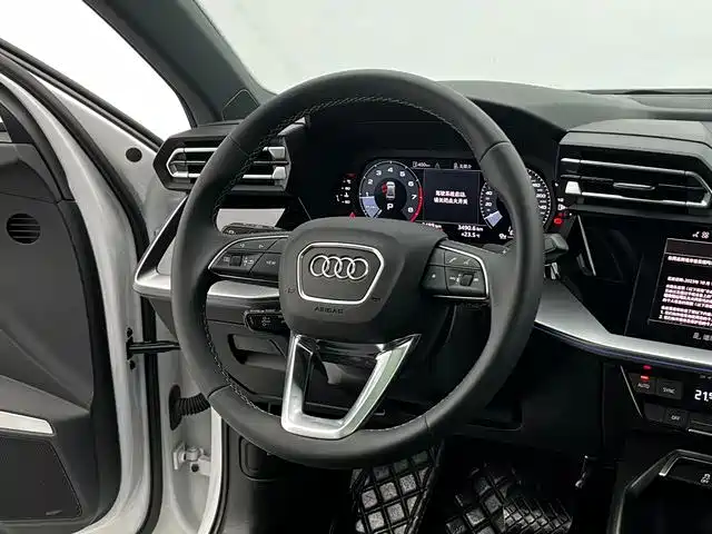 Audi A3 — фото 20