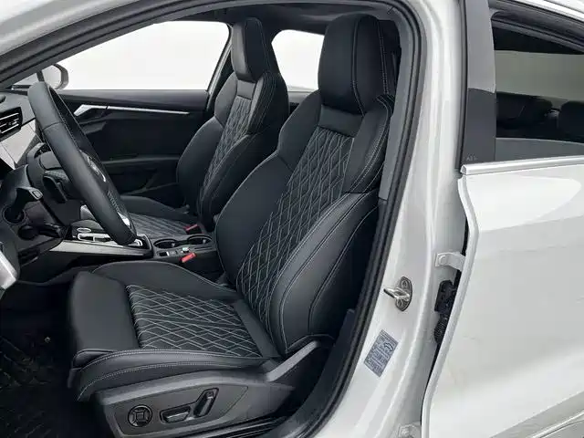 Audi A3 — фото 25