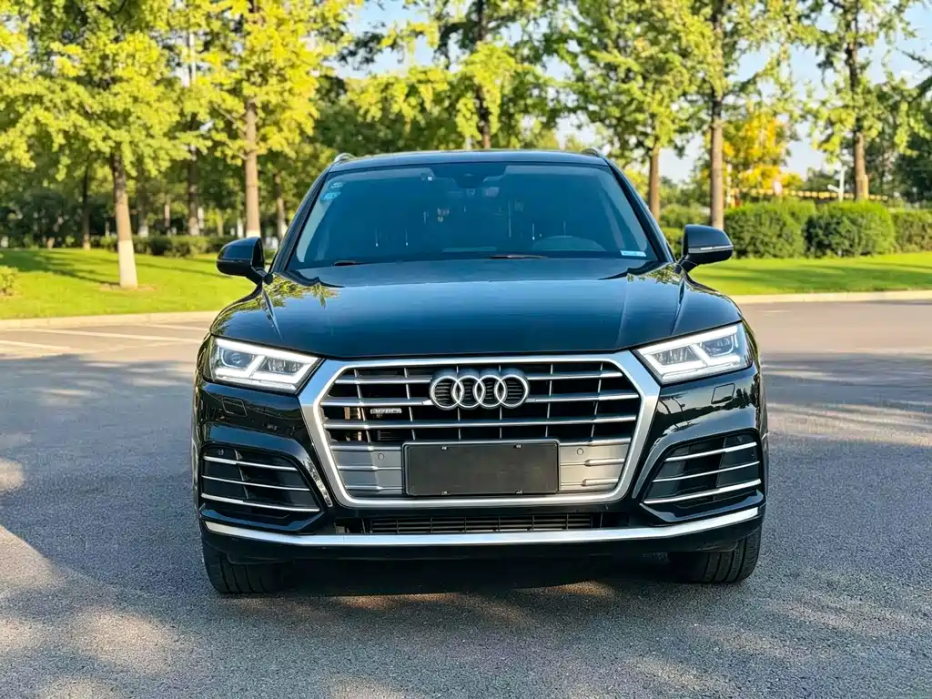 Audi Q5L — фото 2