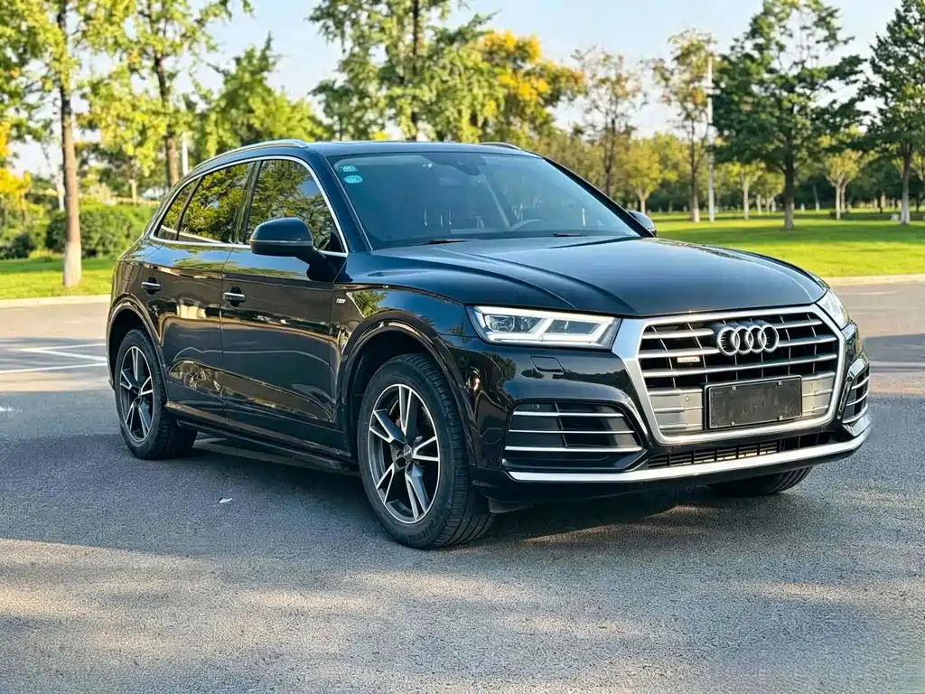 Audi Q5L — фото 3