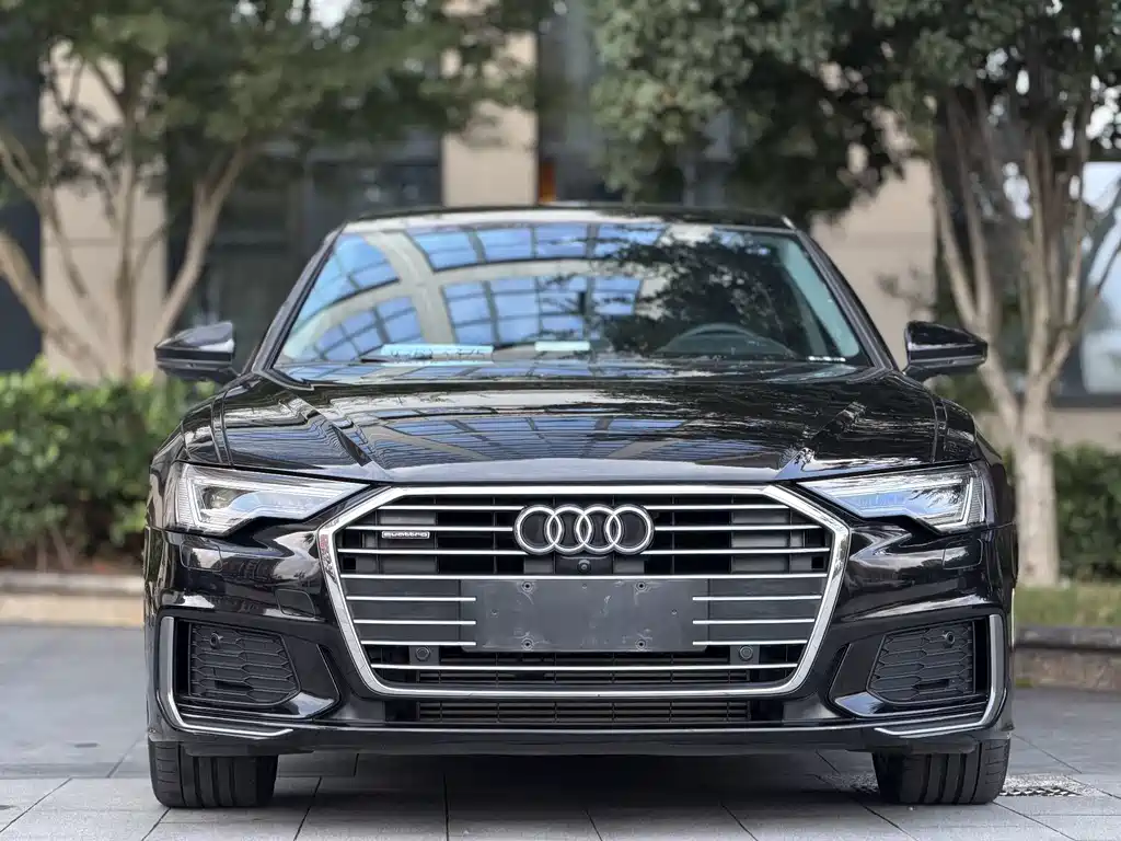 Audi A6L — фото 2