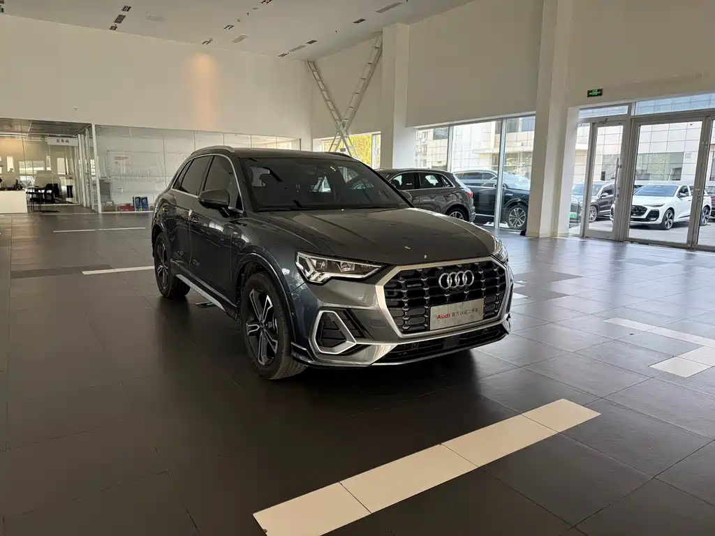 Audi Q3 — фото 2