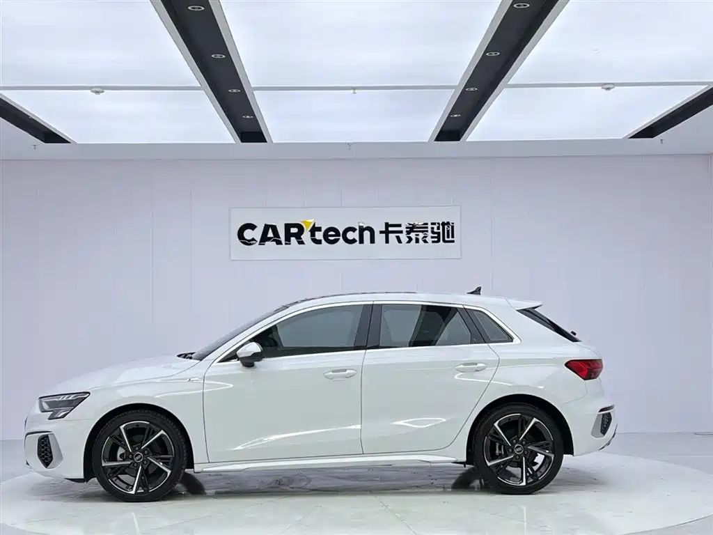Audi A3 — фото 2