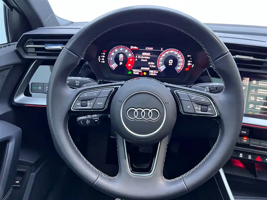Audi A3 — фото 23