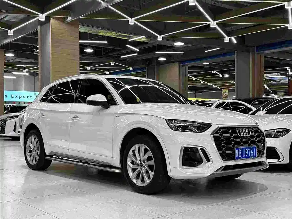 Audi Q5L — фото 3