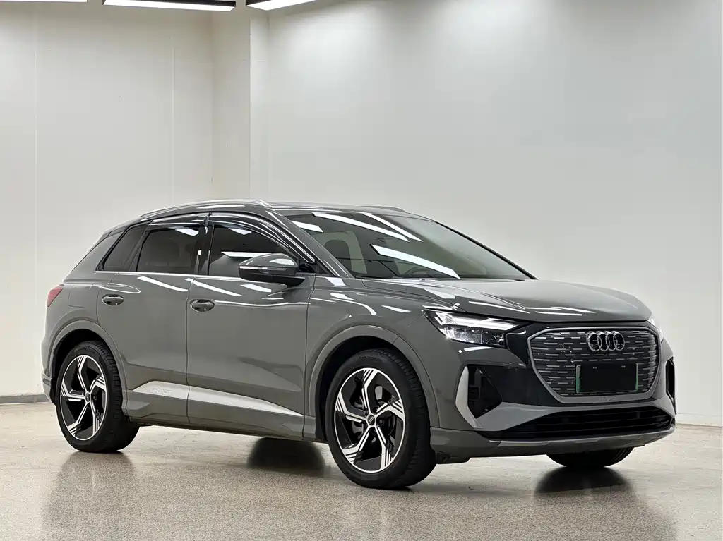 Audi Q4 e-tron — фото 3